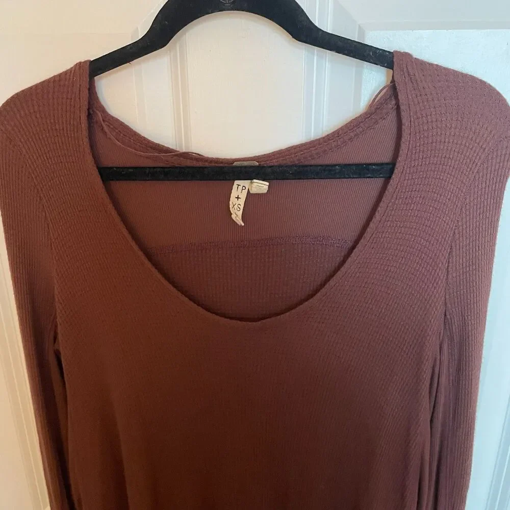 Free People Malibu Thermal Top Waffle Knit XS Boho Relaxed Neutral Flowy Classic